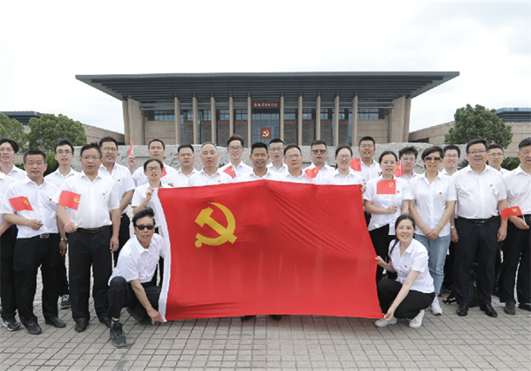 优秀党支部——东升国际二建党支部